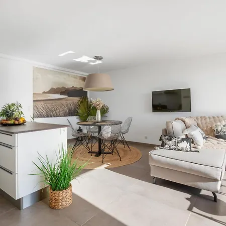 Stella Port Nature Sea View Duplex In The Heart Of The Naturist Village *