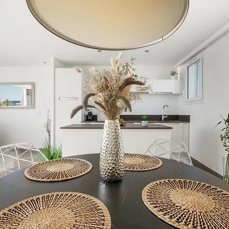 Stella Port Nature Sea View Duplex In The Heart Of The Naturist Village *